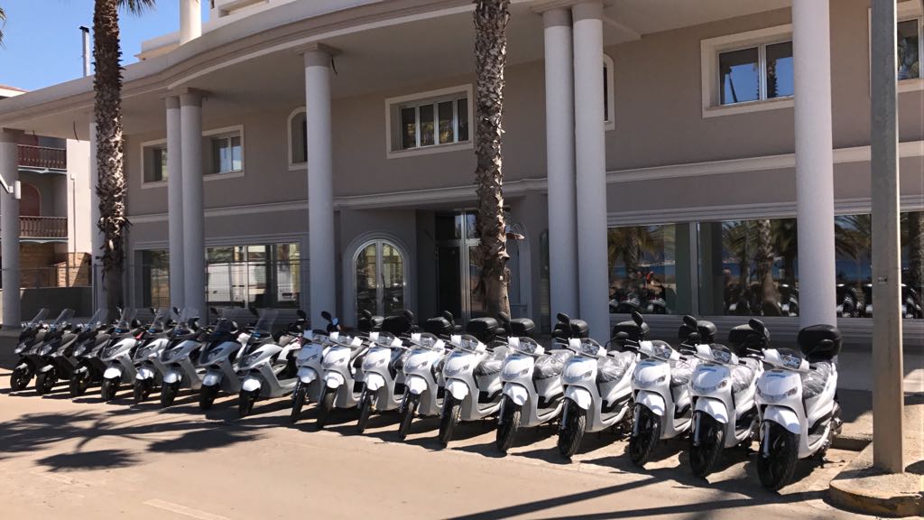 Scooter Noleggio Cooltra Alghero Turismo